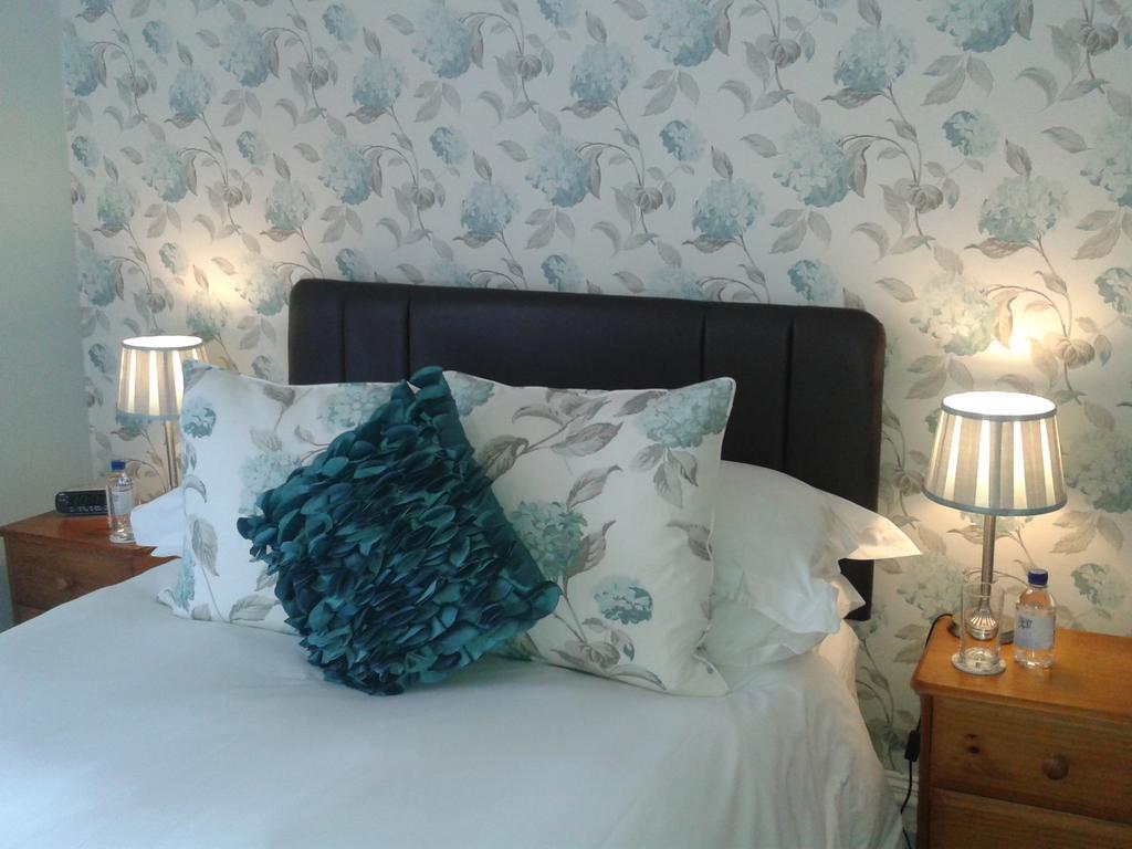 Bed and Breakfast The Shirley Торкі Номер фото